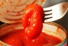 Rosyjski import pomidorów puszkowanych