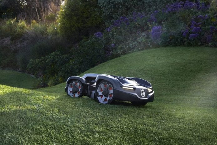 Husqvarna Automower® 435X AWD