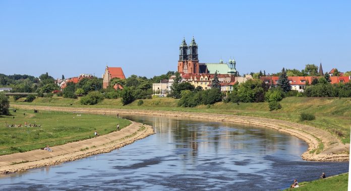 Poznań- widok Ostrowa Tumskiego I Warty z Mostu Św. Rocha